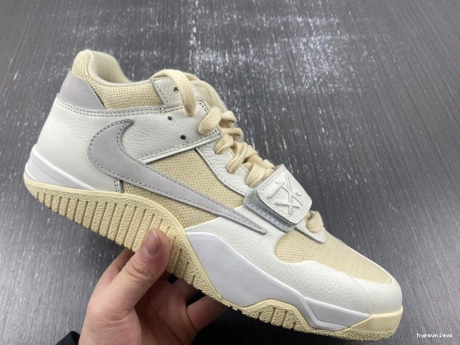 HYPE CHECK SCOTT JORDAN THE FZ8117-003 X TRAVIS CUT 0720